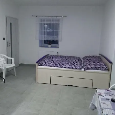 Hana , Appartement